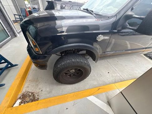 Used 2005 Ford F250 Lariat AWD/4WD image 6