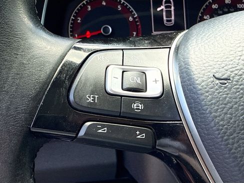 Used 2019 Volkswagen Jetta R-Line FWD image 35