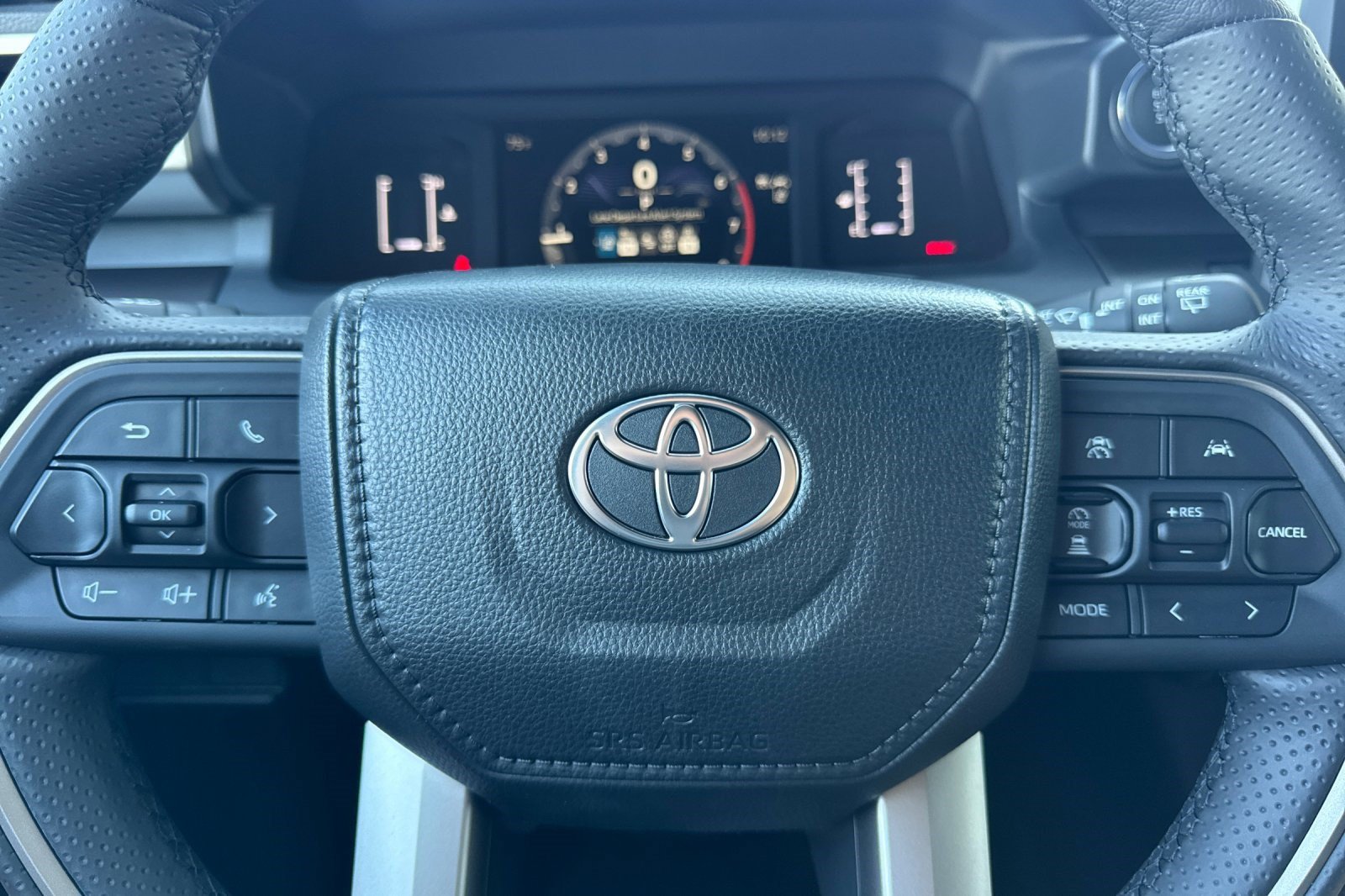 New 2026 Toyota 4Runner SR5 AWD/4WD image 11
