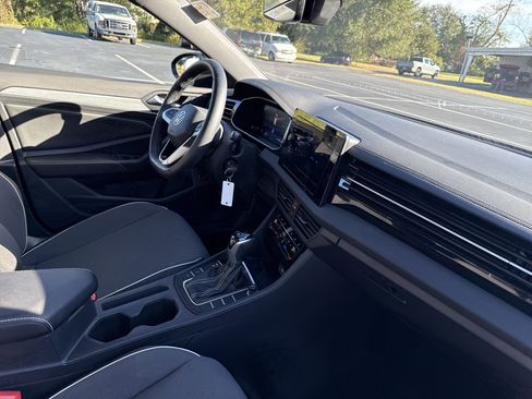 Used 2025 Volkswagen Jetta Sport image 35