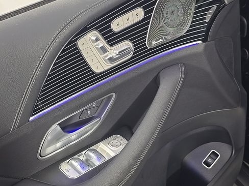 Certified 2026 Mercedes-Benz GLS 580 4MATIC image 17