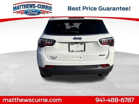 Used 2024 Jeep Compass Latitude image 5