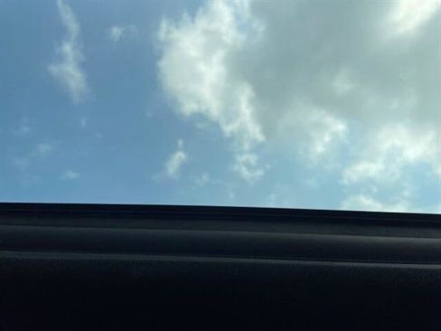 Used 2021 Mercedes-Benz GLE 350 4MATIC image 28