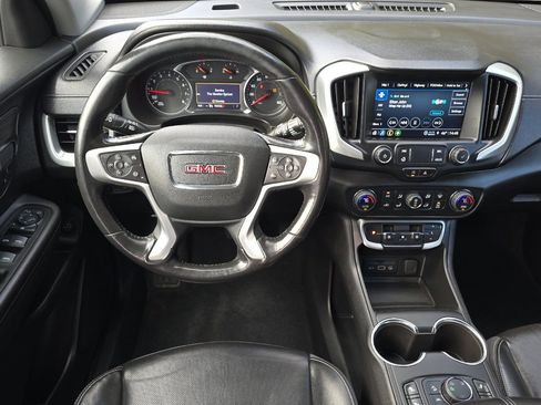 Used 2022 GMC Terrain SLT image 14