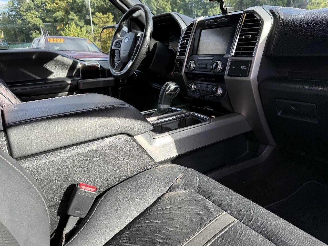 Used 2015 Ford F150 Platinum w/ Technology Package AWD/4WD image 7