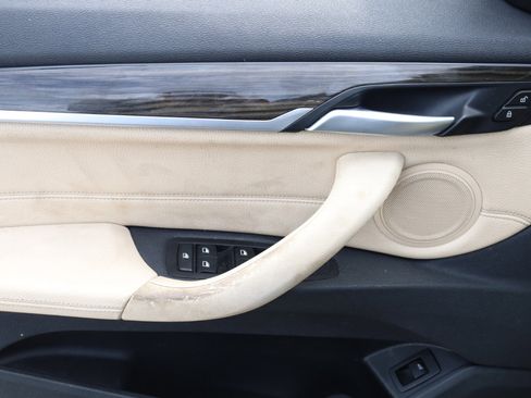 Used 2017 BMW X1 xDrive28i w/ Premium Package image 33