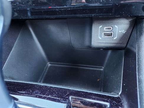 Used 2025 Jeep Compass Latitude image 27