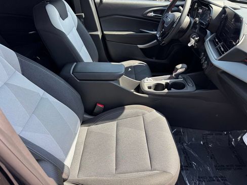 New 2026 Chevrolet Trax RS w/ Driver Confidence Package FWD image 8