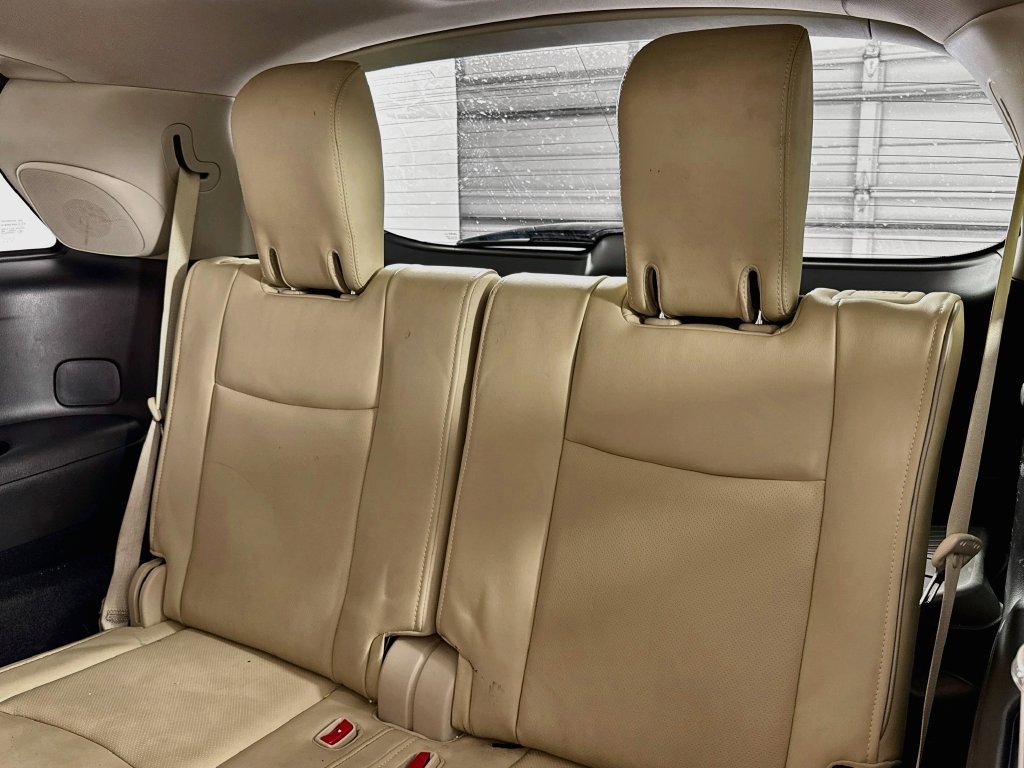 Used 2019 INFINITI QX60 Luxe w/ Sensory Package AWD/4WD image 11
