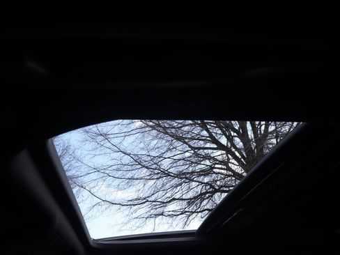 Used 2018 BMW M3 image 23