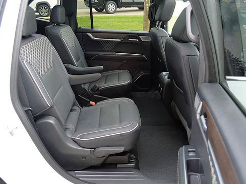 Used 2024 GMC Acadia Denali w/ Super Cruise Package AWD/4WD image 20
