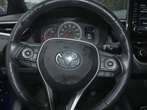 Used 2022 Toyota Corolla SE w/ SE Premium Package image 12