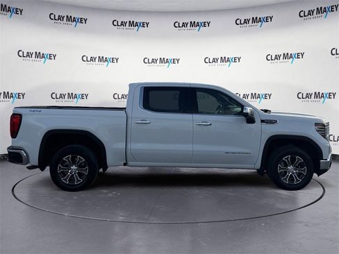 Used 2025 GMC Sierra 1500 SLT image 6