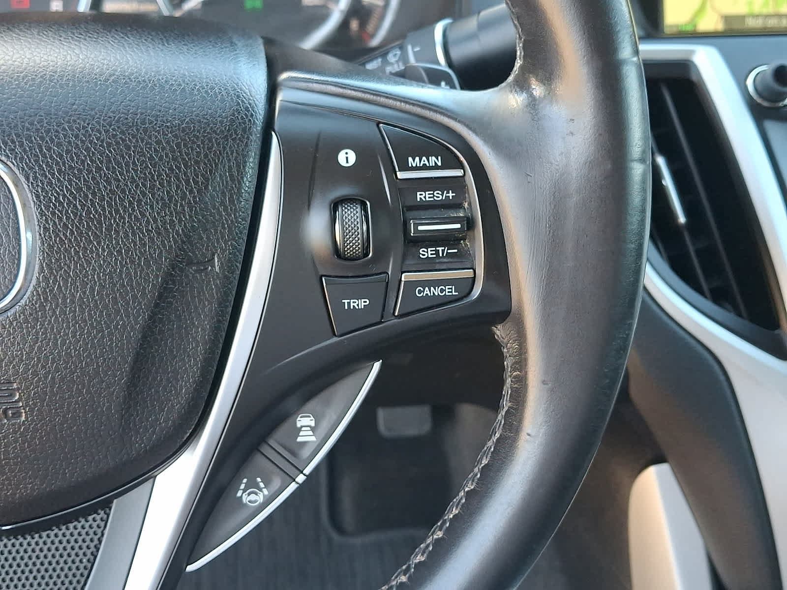Used 2018 Acura TLX w/ Technology Package AWD/4WD image 25