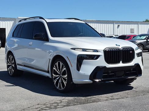 Used 2024 BMW X7 M60i w/ Executive Package AWD/4WD image 3