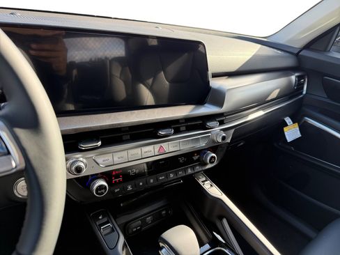 New 2025 Kia Telluride S image 12