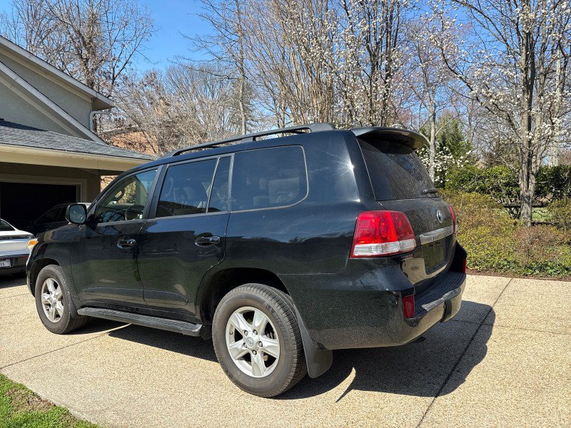Used 2011 Toyota Land Cruiser AWD/4WD image 39