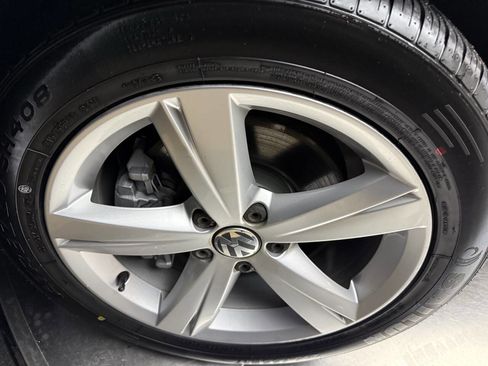 Used 2015 Volkswagen Passat 1.8T Limited Edition image 26