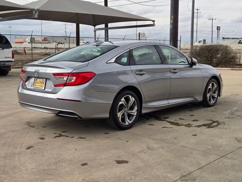 Used 2020 Honda Accord EX image 3