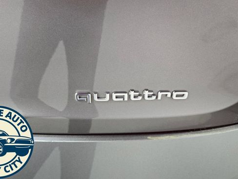 Used 2021 Audi e-tron Premium w/ Convenience Plus Package AWD/4WD image 35