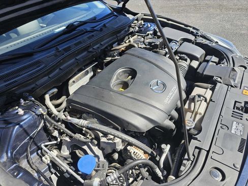 Used 2018 MAZDA MAZDA3 Sport image 38