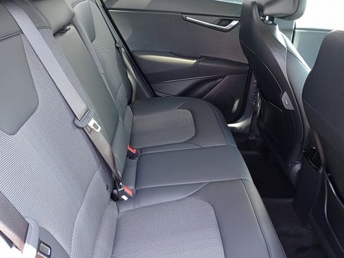 New 2025 Kia Niro EX image 8