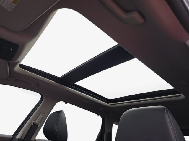 Used 2021 Nissan Rogue Platinum FWD image 29