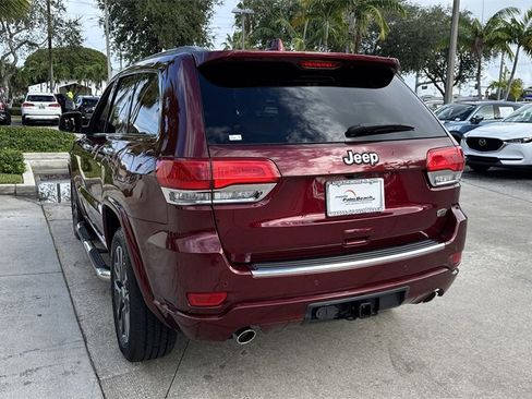 Used 2017 Jeep Grand Cherokee Overland image 14