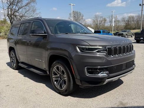 Used 2024 Jeep Wagoneer Series II AWD/4WD image 3