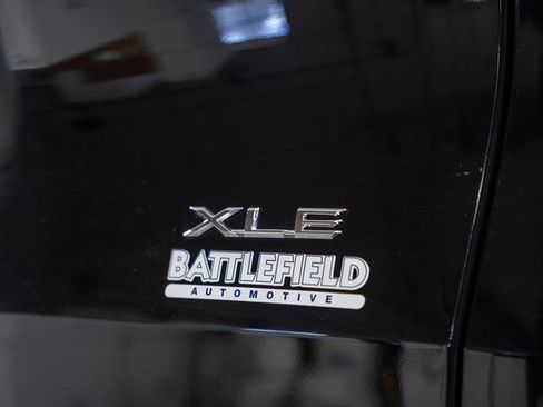 Certified 2025 Toyota Grand Highlander AWD image 8