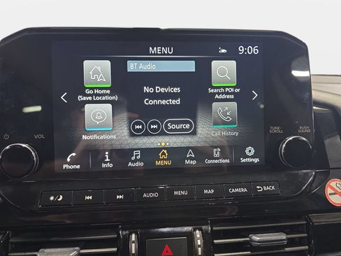 Used 2025 Nissan Pathfinder SL FWD image 21