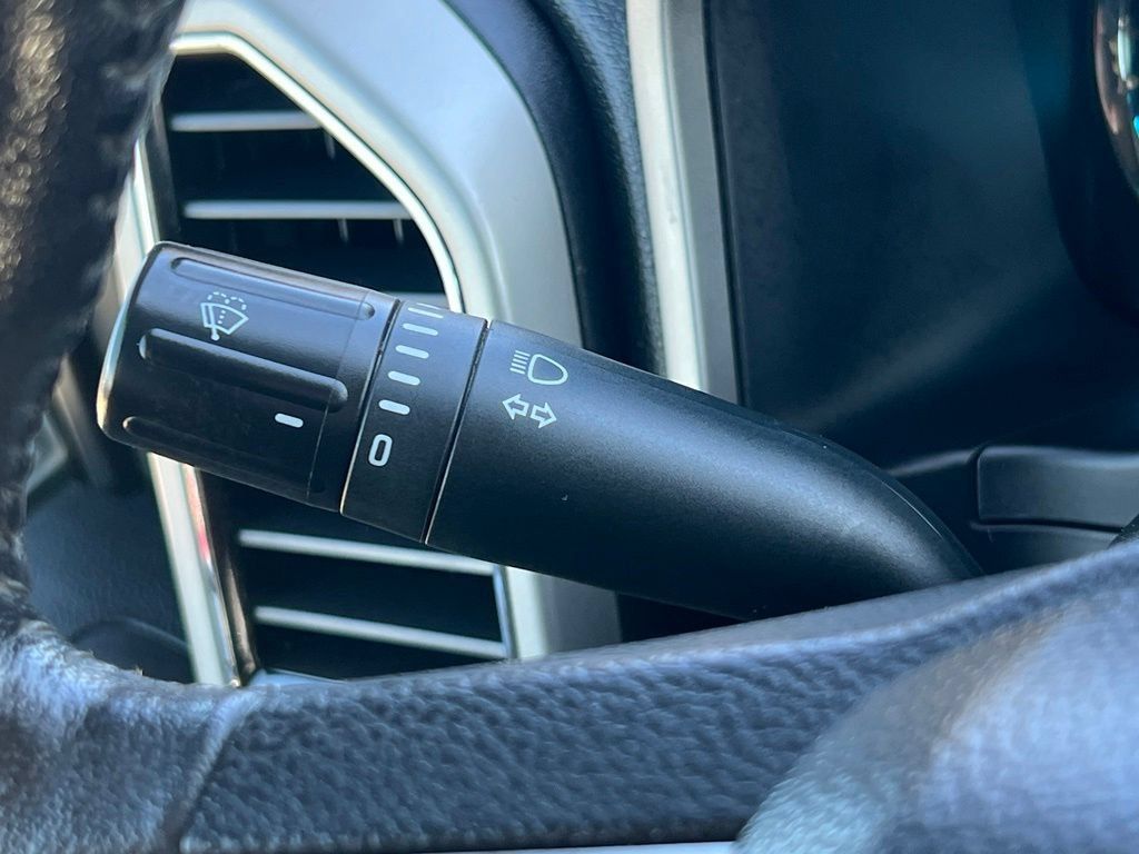 Used 2020 Ford F150 Lariat AWD/4WD image 35