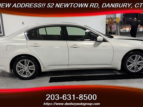 Used 2013 INFINITI G37 x Sedan w/ Premium Pkg AWD/4WD image 6