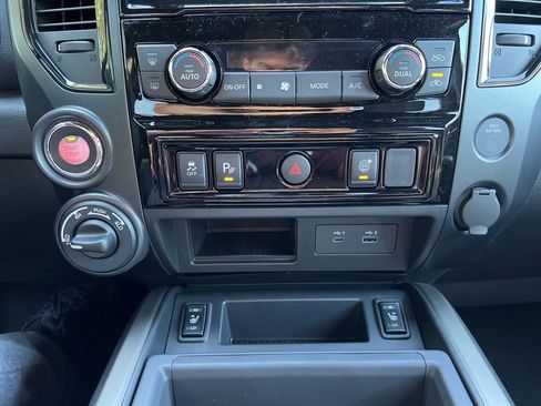 New 2024 Nissan Titan SV w/ SV Bronze Edition Package image 13