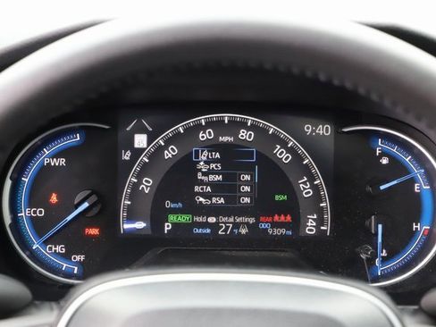 Used 2023 Toyota RAV4 SE image 26