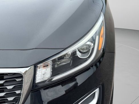 Used 2019 Kia Sedona EX FWD image 33