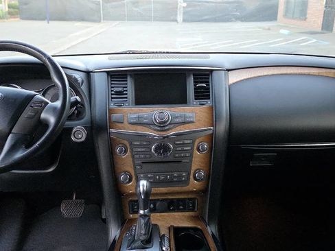 Used 2012 INFINITI QX56 4WD w/ Theater Pkg image 11