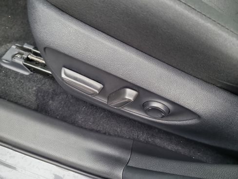 Certified 2025 Toyota RAV4 XLE image 22