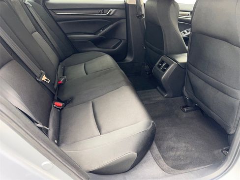 Used 2018 Honda Accord EX image 39