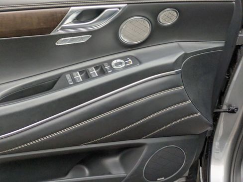 Used 2023 Genesis GV80 3.5T Advanced + image 12