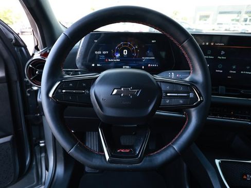Used 2025 Chevrolet Equinox RS w/ Safety and Technology Package FWD image 11