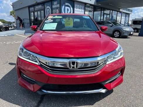Used 2017 Honda Accord Sport Special Edition image 2
