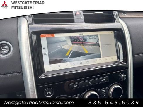 Used 2019 Land Rover Discovery HSE image 19