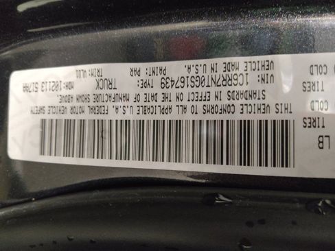 Used 2016 RAM 1500 Laramie AWD/4WD image 33