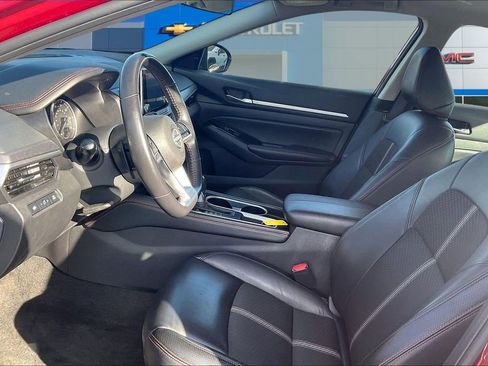 Used 2024 Nissan Altima 2.5 SR image 21