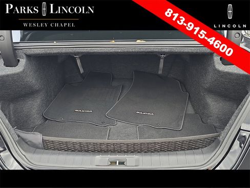 Used 2017 Nissan Maxima Platinum image 8
