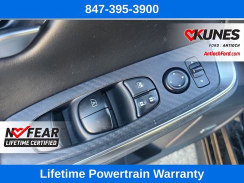 Used 2023 Nissan Sentra SR w/ SR Premium Package image 17