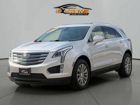 Used 2018 Cadillac XT5 Luxury w/ Driver Awareness Package AWD/4WD image 2