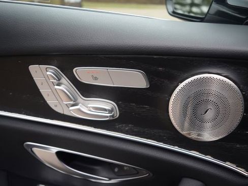 Used 2022 Mercedes-Benz E 350 4MATIC Sedan image 19