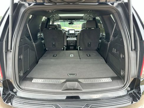 Used 2023 Chevrolet Tahoe High Country w/ Premium Package AWD/4WD image 26